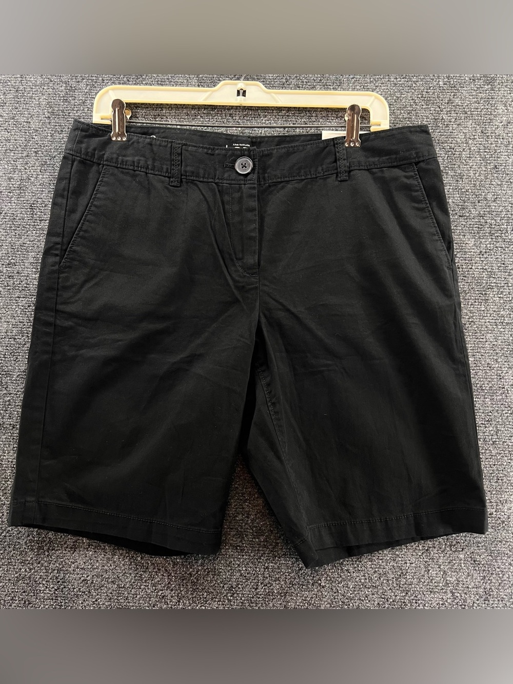 NWT Ann Taylor LOFT Womens Original Bermuda Shorts Sz 8 Black 9.5 Inseam Cotton